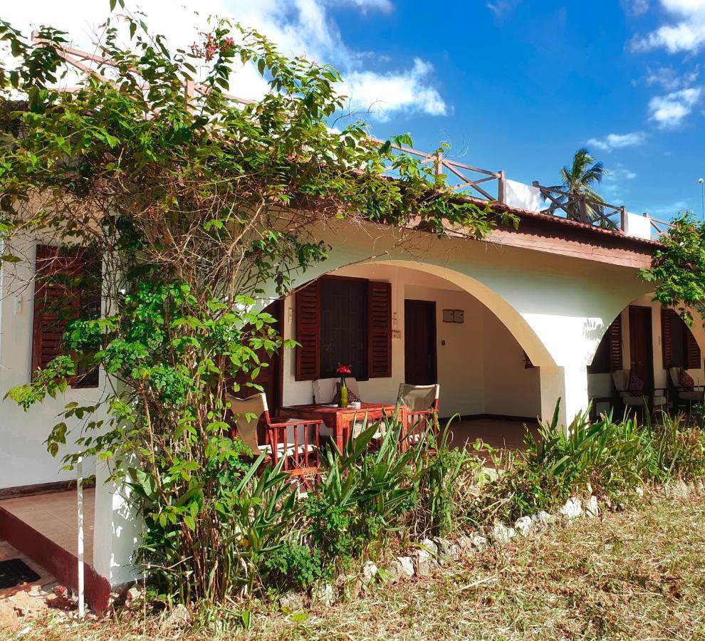 Flame Tree Cottages Nungwi Exterior photo